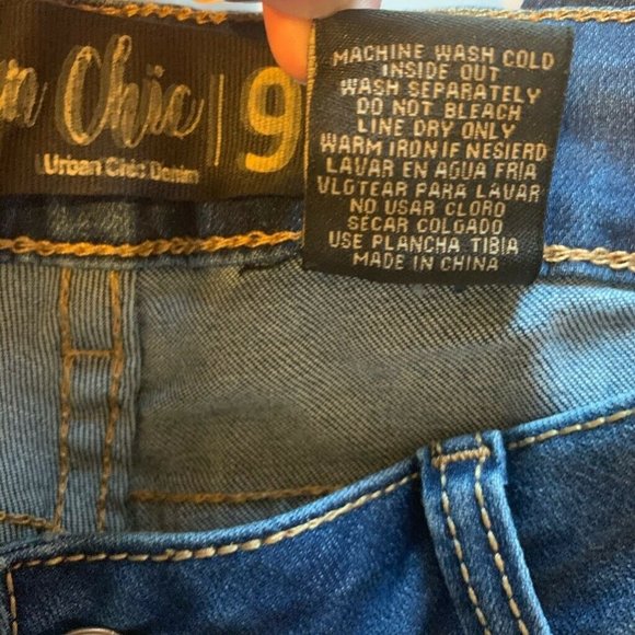 Urban Chic Slim Skinny Jeans Blue Dark Wash 9 NWT - Picture 9 of 9